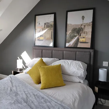 Quiet With En-suite , Close To University, Whiteladies And Gloucester Rd * Bristol